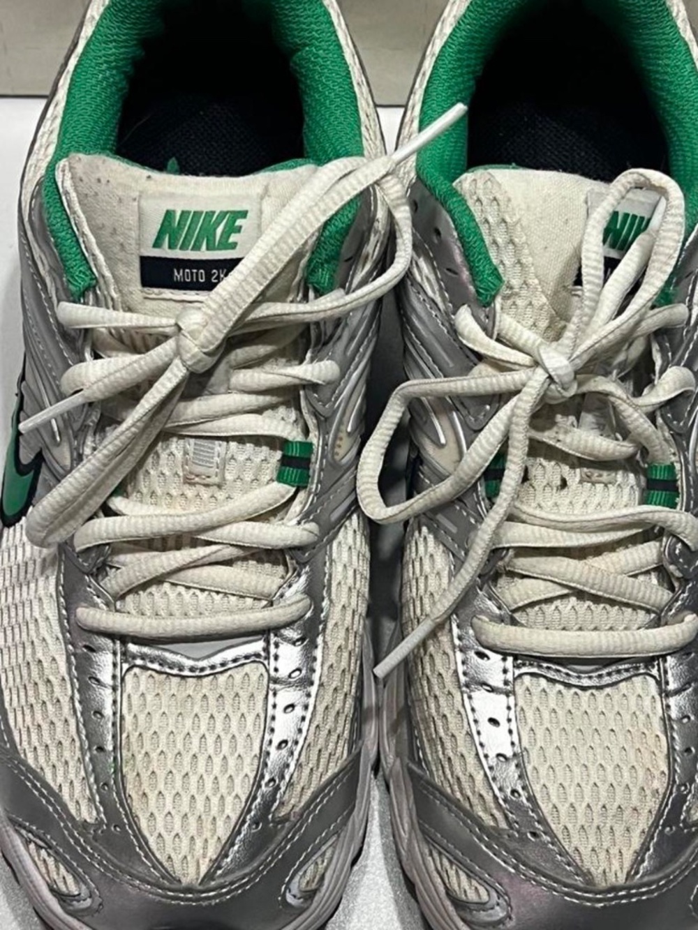 Nikes - Picture 5 of 5